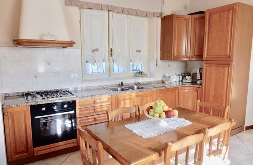 Camaiore Villa | Delicious semi-detached villa with swimming pool in Versilia, Tuscany 3 km from the sea.