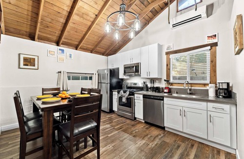 Julian House | Delightful 1BR Cabin | Kids’ Loft, Julian