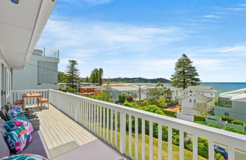 Avoca Beach House | Delightful 3-Bed Home Minutes from Avoca Beach
