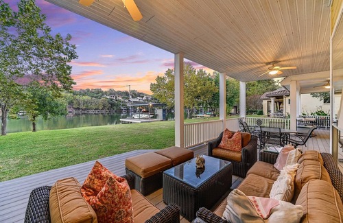 Davenport Ranch West House | Delightful 4-bedroom house on the shores of Lake Austin.