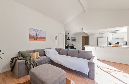 Northwest Reno House | Delightful 4BR Home Nr Downtown Reno w Fireplace