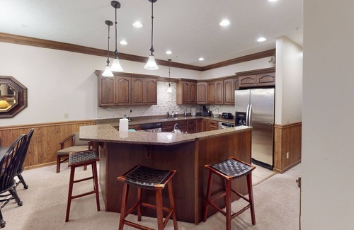 Snowshoe House | Delightful 6BR Townhome with Private Hot Tub by RedAwning