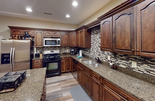 Snowshoe House | Delightful 6BR Townhome with Private Hot Tub by RedAwning