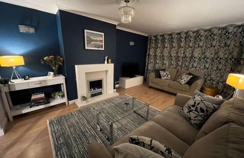 Inverness Apartment | Delightful, central 3 bedroom house with garden & free parking