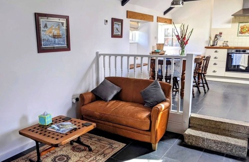 Treen House | Delightful Cornish barn; near Pedn Vounder and Porthcurno and Minack Theatre