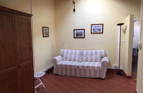 Osilo House | Delightful old house 20 minutes from the sea