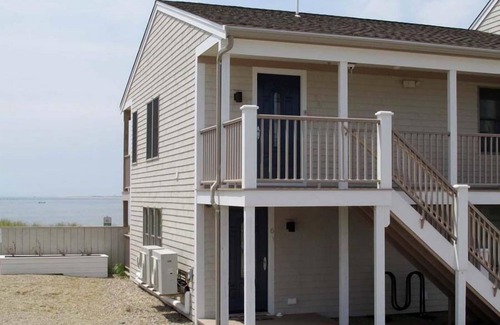 North Truro Condo | Delightful one bedroom waterfront condo with incredible views RPSH007