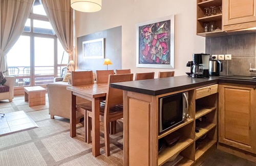 Flaine Apartment | Delightful South facing 2-bed apartment with fireplace