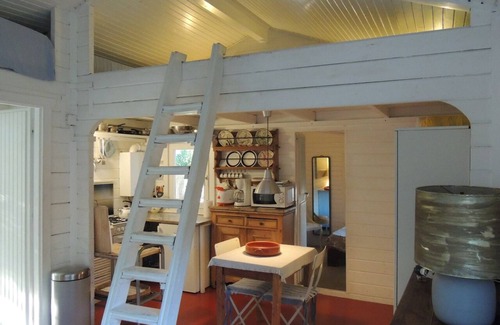 Torrazza House | Delightful wooden cottage with dehor and garden surrounded by Ligurian greenery.