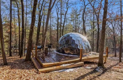 Wisconsin Dells Cabin | Dells Domes - Small Group Getaway 4 Glamping Domes
