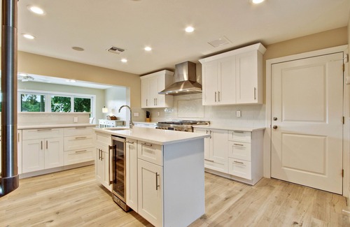 Tropic Isle House | Delray Beach - Waterfront Style - Close to Beach, Shopping, Dining, Atlantic Ave