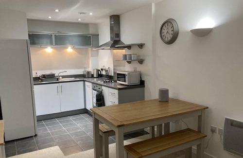Northampton Apartment | Delta One 2 Bedroom Flat