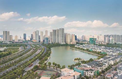 Tu Liem Apartment | Delux 2Bedroom Near Marriott And Dcapital With Swimming Pools And Gyms