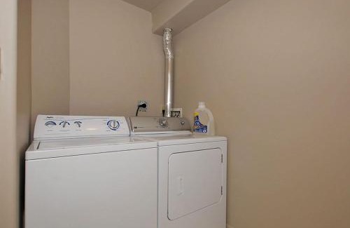 Victoria Apartment | Deluxe 2 Bed 2 Bath With Harbour And Empress Hotel Views