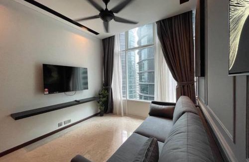 Kuala Lumpur City Centre Apartment | Deluxe Apartment Across KLCC