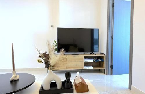 Downtown Dubai Apartment | Deluxe Apartment With Panoramic View Near Metro