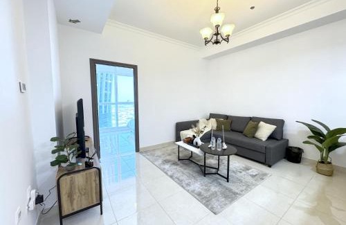 Downtown Dubai Apartment | Deluxe Apartment With Panoramic View Near Metro