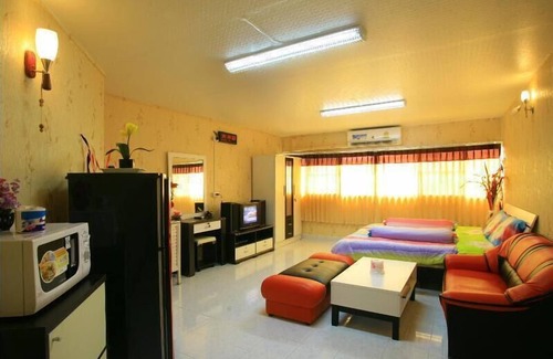 Ban Mai Hotel | Deluxe at Popular Condo