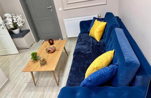 Iasi Apartment | Deluxe Azure Apartment near Palas Mall