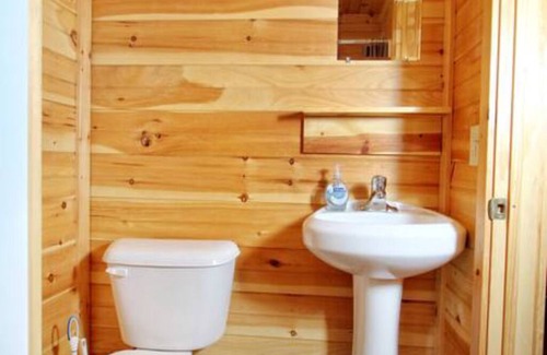 Spring Mills Cabin | Deluxe Cabin 69 w/4 Beds