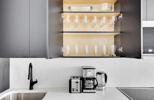 Boerum Hill Apartment | Deluxe Cobble Hill 2BR w/W/D, near TJ, by Blueground