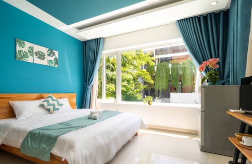 Cam Pho Villa | Deluxe double room with balcony - Dao tien homestay