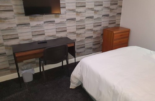 Huddersfield Bed & Breakfast | Deluxe Double Room 2