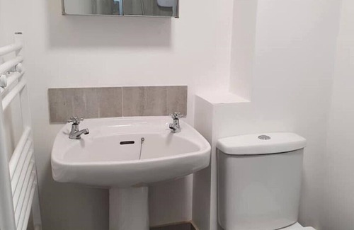 Huddersfield Bed & Breakfast | Deluxe Double Room With Ensuite6