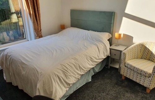 Huddersfield Bed & Breakfast | Deluxe Double Room With Ensuite3
