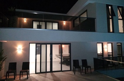 Oistins Apartment | Deluxe Double Room with Sea View