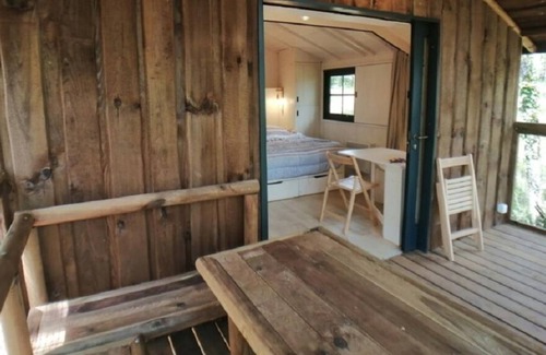 Saint-Cirq-Lapopie Cabin | DELUXE DUO CABIN ON PILOTS 1