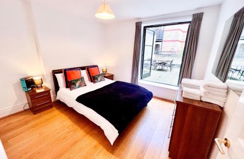 The City of London Apartment | Deluxe Entire Apartment Between Covent Garden and St Pauls Cathedral
