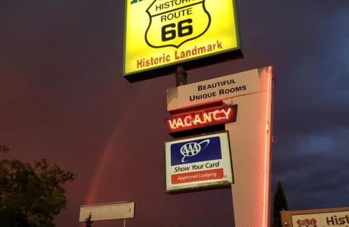 Seligman Hotel | Deluxe Inn