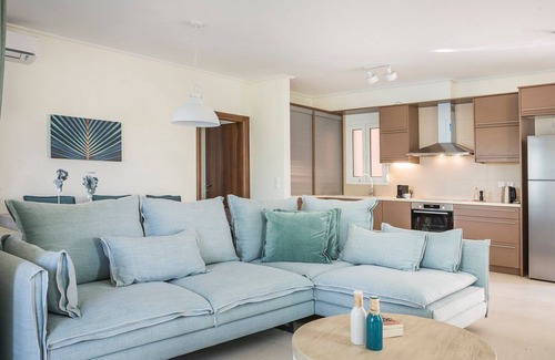 Karavomylos Villa | Deluxe Kefalonia Apartment | Apartment Ammos | 3 Bedroom |Private Pool