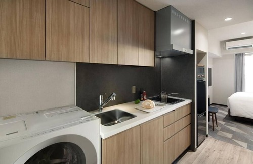 Higashiazabu Apartment | Deluxe King Studio at Minato Ku Tokyo Japan