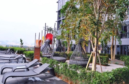 Titiwangsa Apartment | Deluxe King Suite with Garden View 5