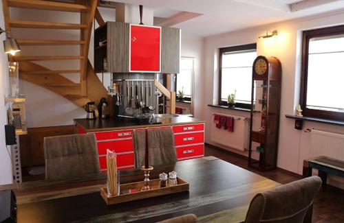 Furstenfeldbruck District House | Deluxe maisonette by FeWo-Amperland