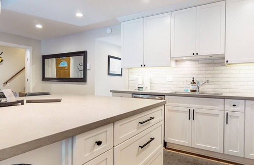 Mammoth Lakes Condo | Deluxe remodeled 2 Bedrooms, Loft, 3 Bathrooms Condo close to Eagle