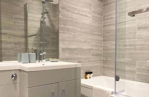 Rochester Condo | Deluxe Rochester Apartment 2