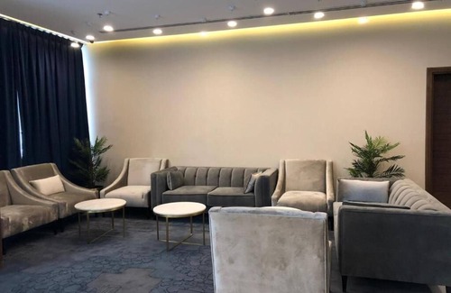 Al Rigga House | Deluxe Room Near New Westzone Market By Luxury Bookings