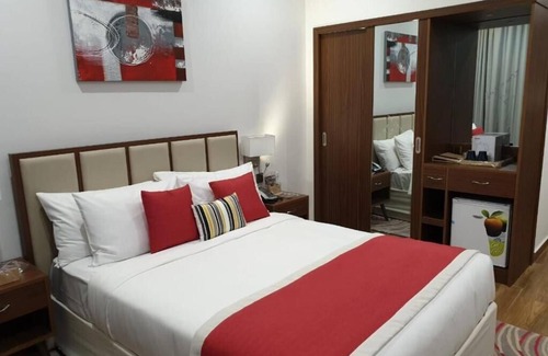 Al Rigga House | Deluxe Room Near New Westzone Market By Luxury Bookings