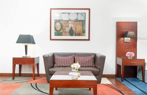 Al Nahda Apartment | Deluxe Room Near Novo Cinema Sahara Centre Sharjah