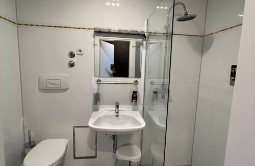 Bad Salzuflen House | Deluxe Single room with Balcony 204