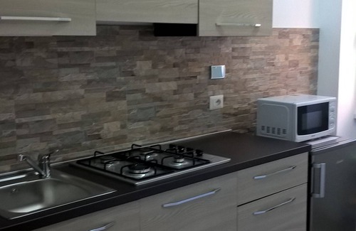 Zona LIII Tomba di Nerone Apartment | DELUXE STUDIO APARTMENT WITH BALCONY - HOLIDAY HOME IN ROME