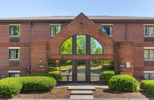 Cary Apartment | Deluxe Studio at Extended Stay Cary 2