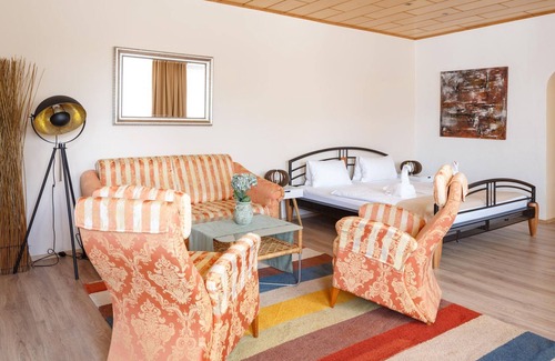 Morbisch am See Cottage | Deluxe Suite mit Kingsize Bett, 2 Schlafräume - Pension Laubenhof