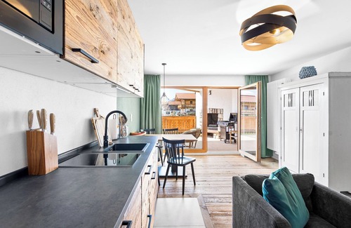 Reit im Winkl Apartment | Deluxe Suite | Pool, sauna & mountain view