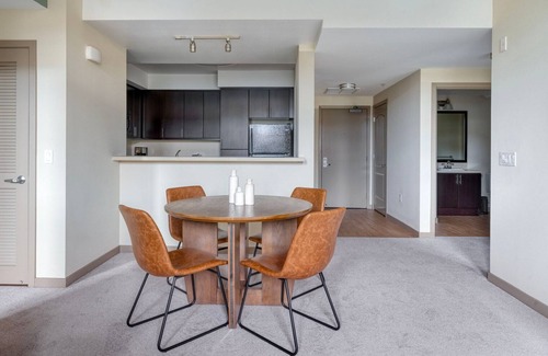 Contra Costa Centre Apartment | Deluxe Walnut Creek 2BR w/Gym & On-Site Dining, nr BART, by Blueground