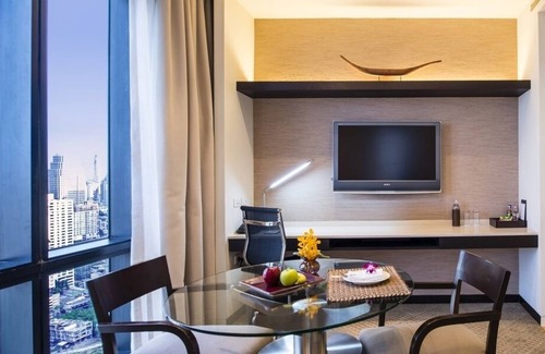 Bangkok Central Business District House | Deluxe,WiFi,BTS Phrompong-1