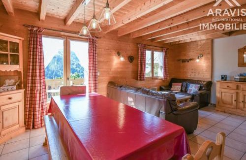 Le Grand-Bornand Ski Chalet | Demi chalet 8 pers, 4 chambres, garage, wifi, ski bus proche - FR-1-391-45